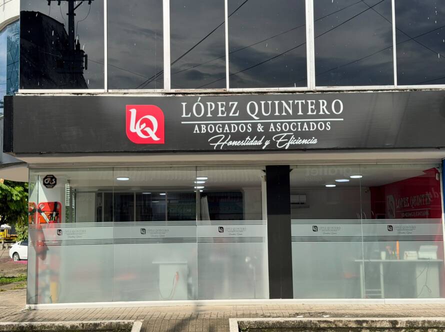 Oficina de López Quintero Abogados y Asociados en Florencia, Colombia.